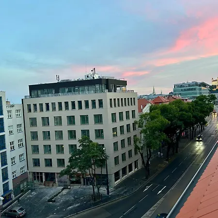 Διαμέρισμα Meridian - Stylish Brand New In The Center & Free Garage Parking *