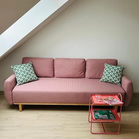 Meridian - Stylish Brand New In The Center *