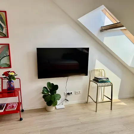 Meridian - Stylish Brand New In The Center & Free Garage Parking Apartmán