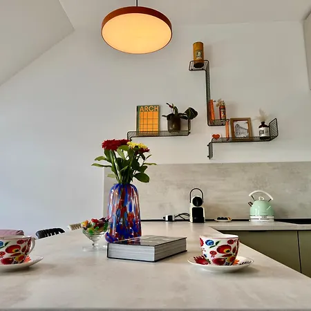 Meridian - Stylish Brand New In The Center & Free Garage Parking Apartmán