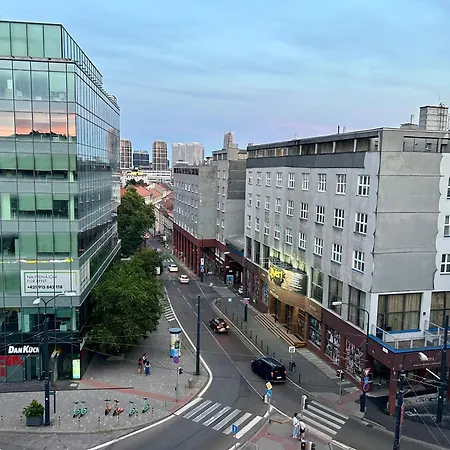 Meridian - Stylish Brand New In The Center & Free Garage Parking Appartement Bratislava